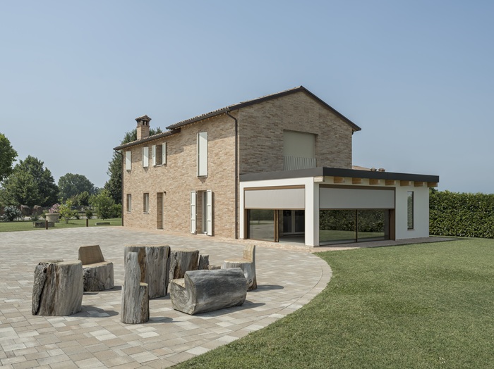infissi per casa di campagna