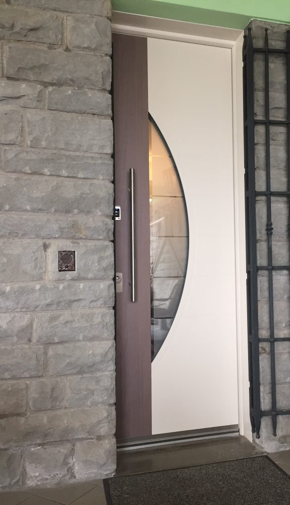 porta esterna biometrica
