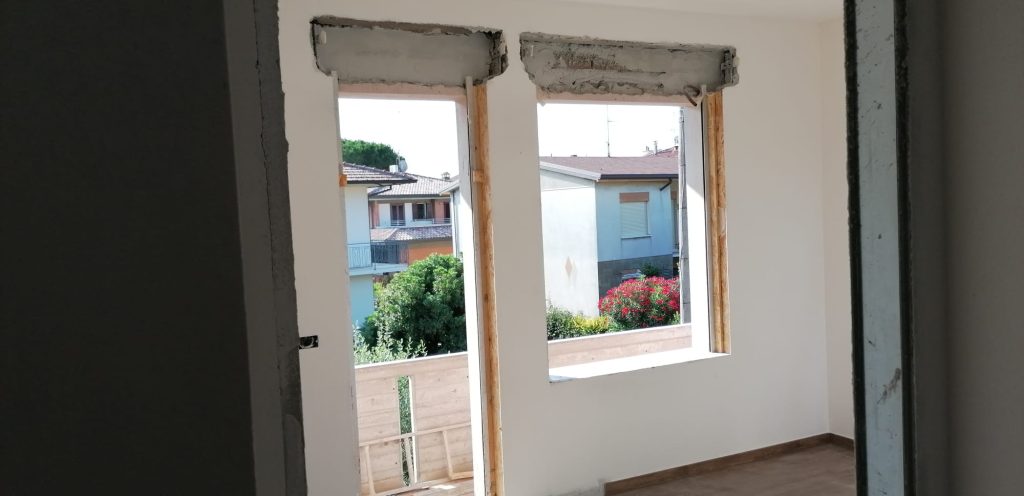 controtelaio per finestra