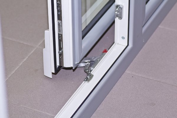scorrevole traslante pvc