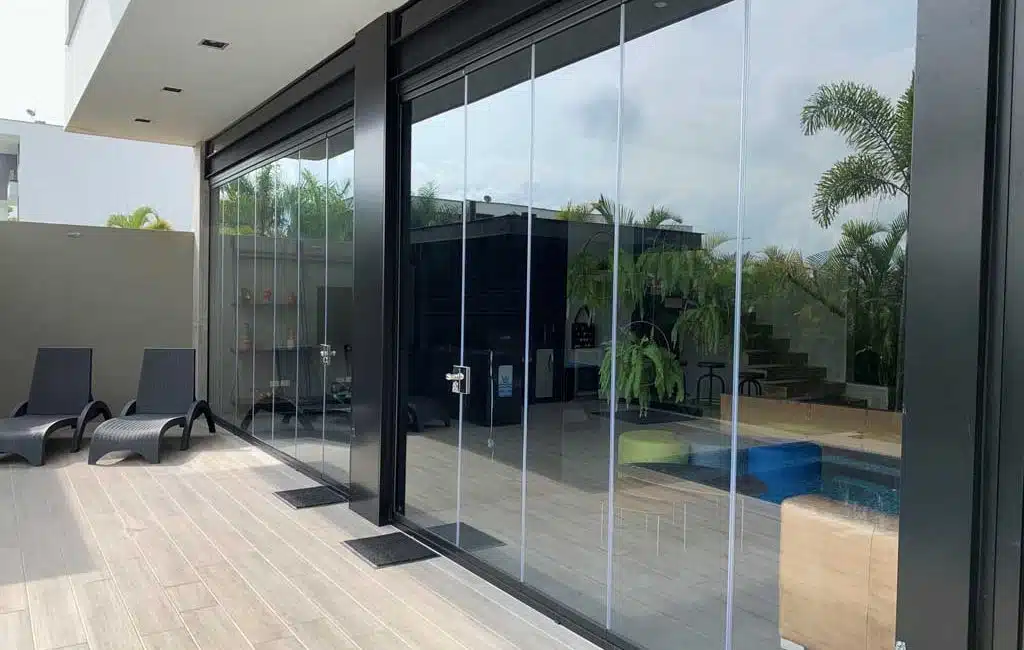 chiusura terrazza con vetri