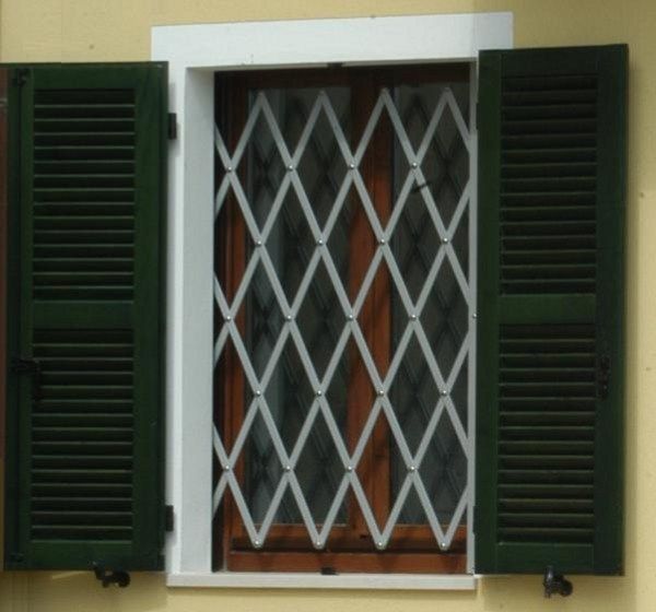 cancelletti estensibili per finestre
