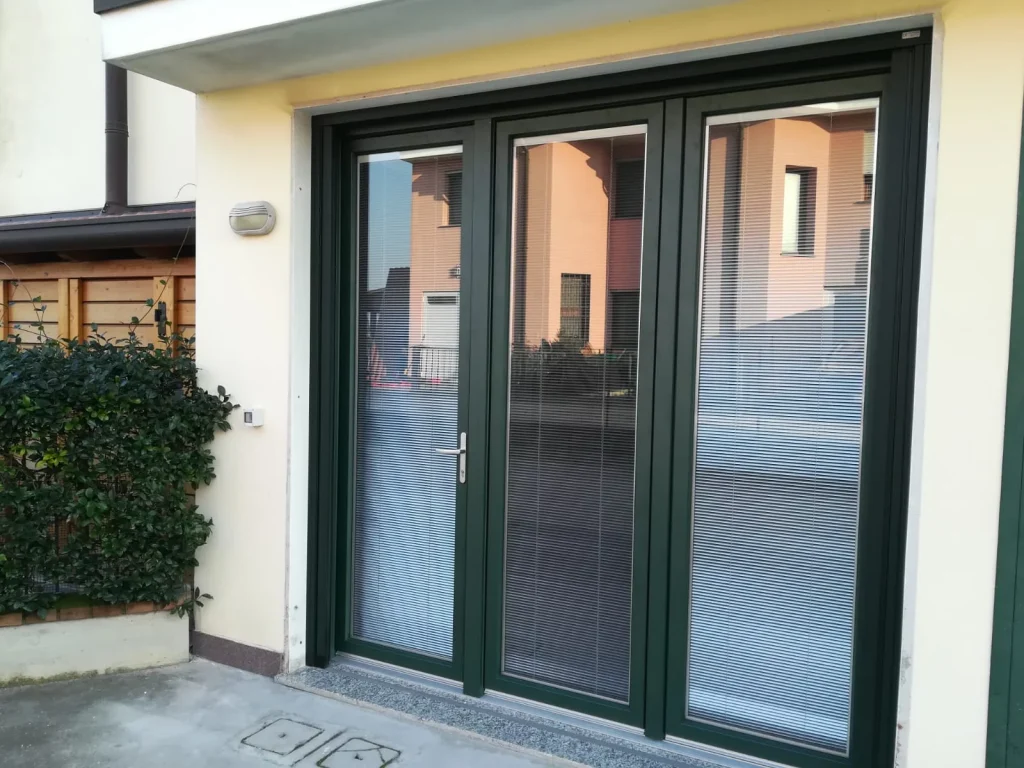 porte per garage in pvc prezzi