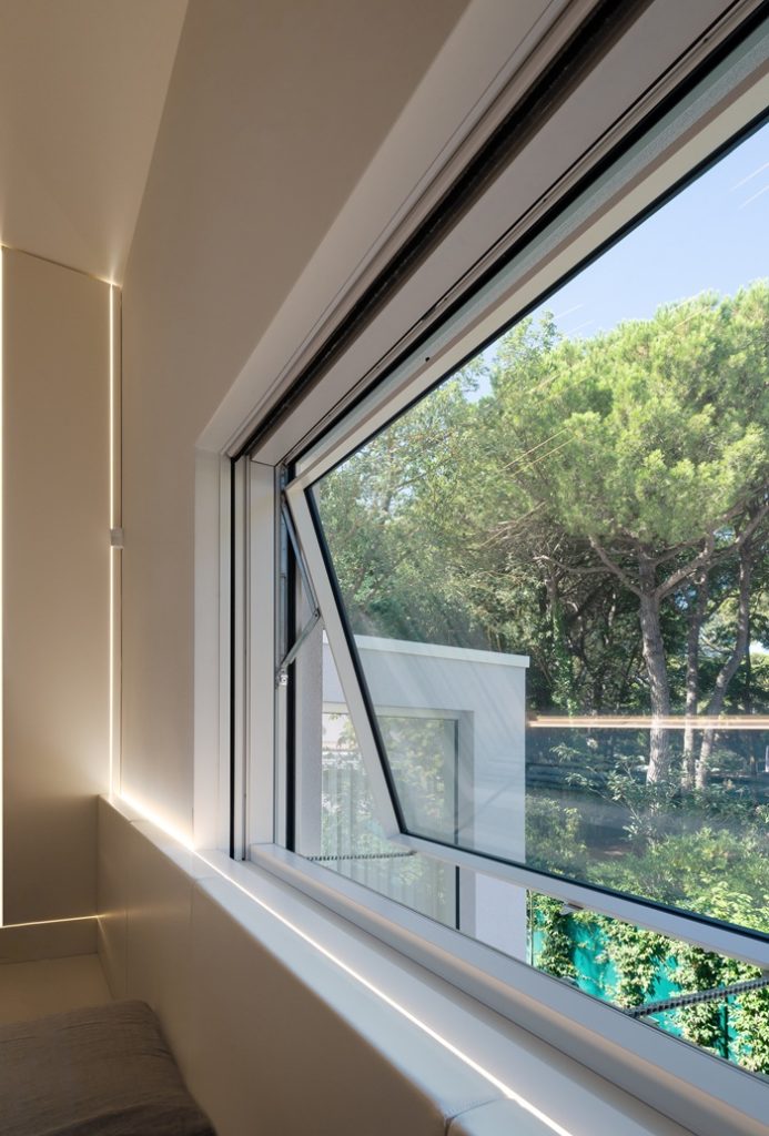 finestre con oscuranti interni
