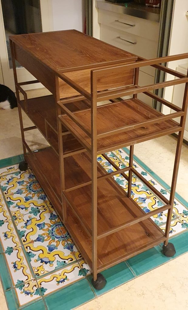 carrello in ferro per cucina