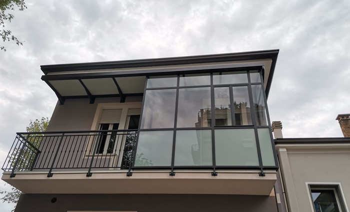 chiusura terrazzi vetro