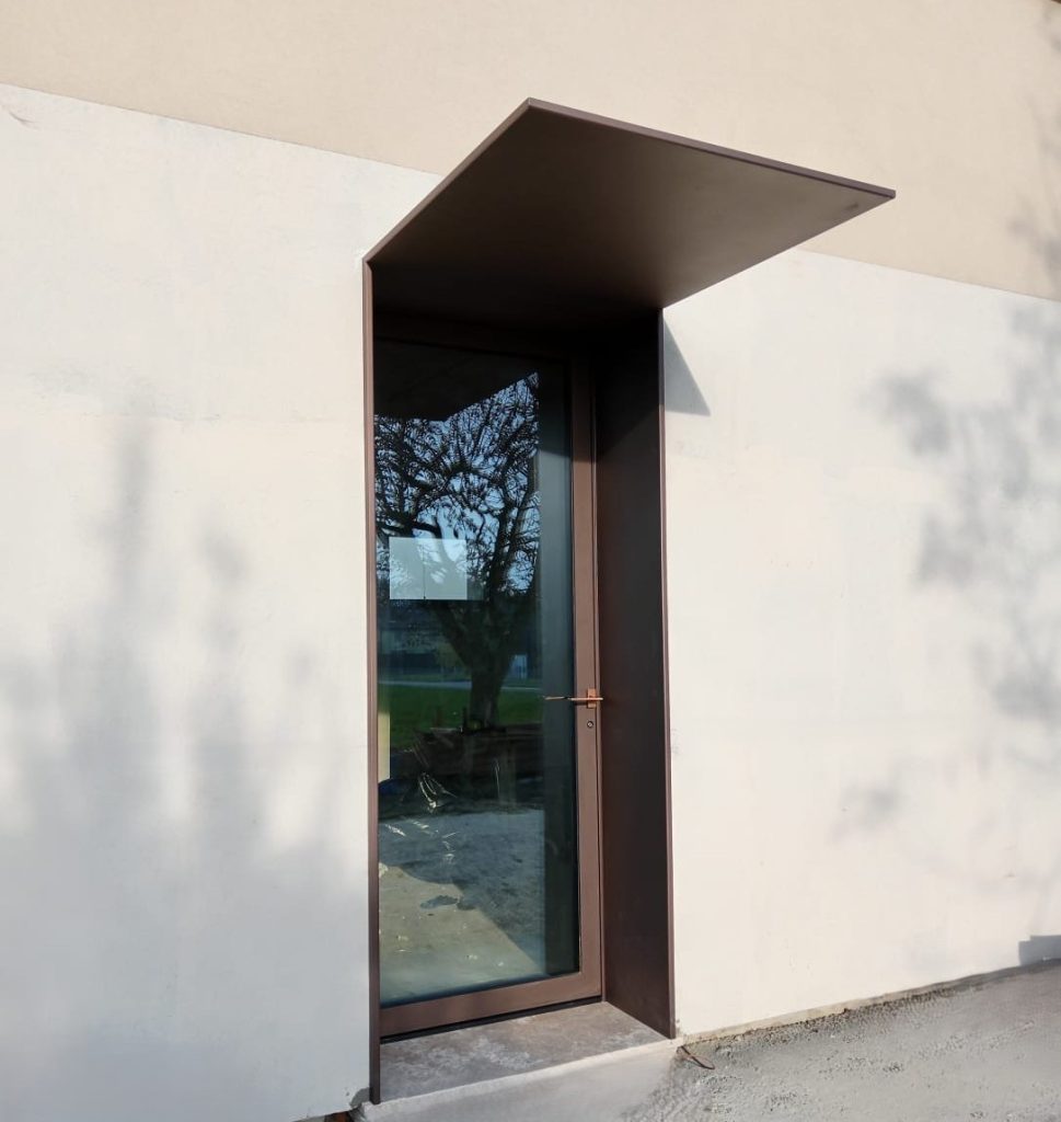 imbotto pensilina acciaio corten porta ingresso 3 lati.