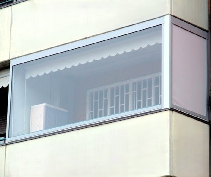 chiusura balconi in pvc prezzi